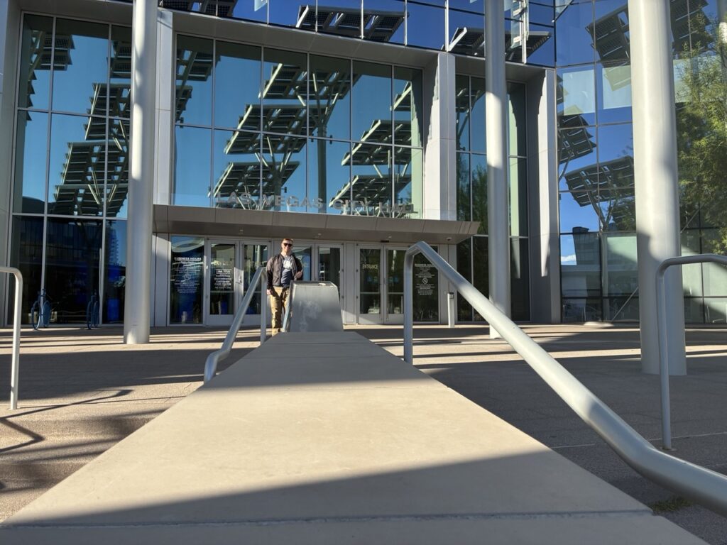 took me 20 min of walking to find the pedestrian entrance